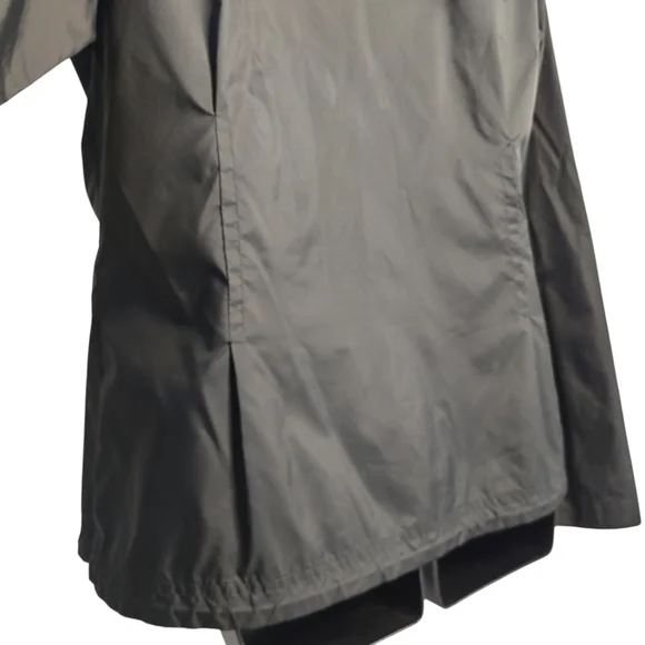 Columbia Women's Switchback Black Windbreaker Jacket Size Medium - Picture 5 of 10